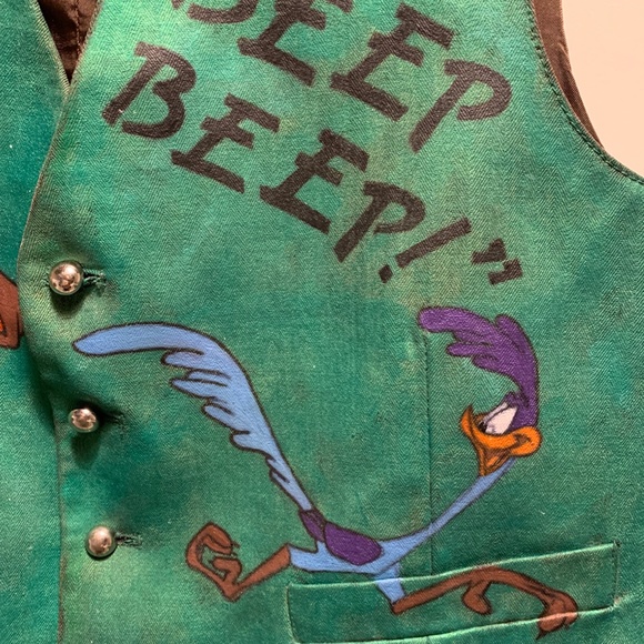 Halloween is coming up - Road Runner Vest - Picture 3 of 4